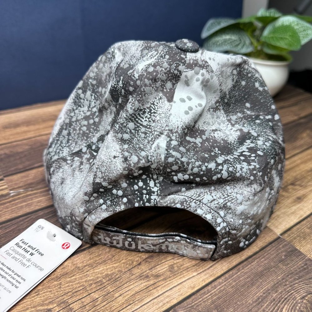 Lululemon Fast & Free Women's Run Hat NWT ONE SIZE (TAKE Reflective) - Picture 7 of 12